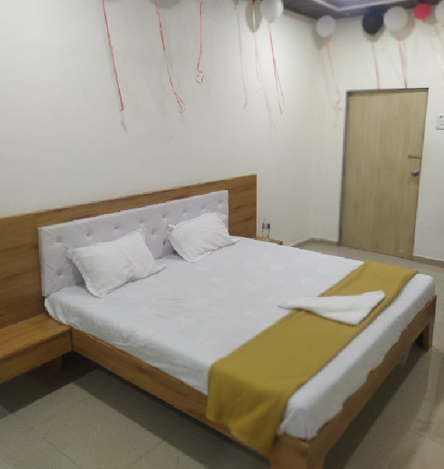 1 x Deluxe Room